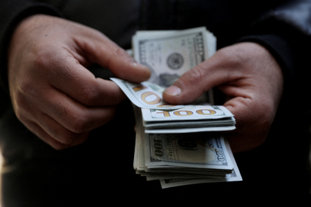 Bloomberg: Kremlin proposes return to dollar in agreement with US