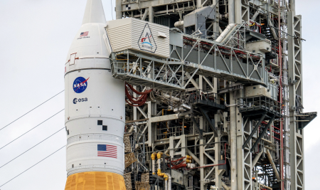 Po problémoch NASA opäť vyšle astronautov na Mesiac