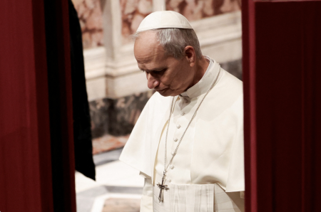 Pope urges priests to think more and rely less on AI