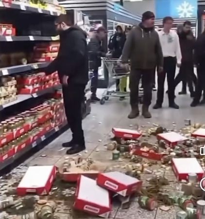 Afghan man smashed goods in a German store - customers intervened