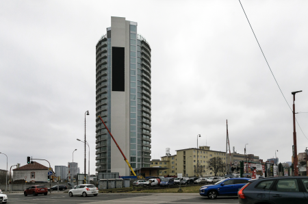 Kaliňák obhajuje pisoáre v Kukurici, pripúšťa problém s LED-kou