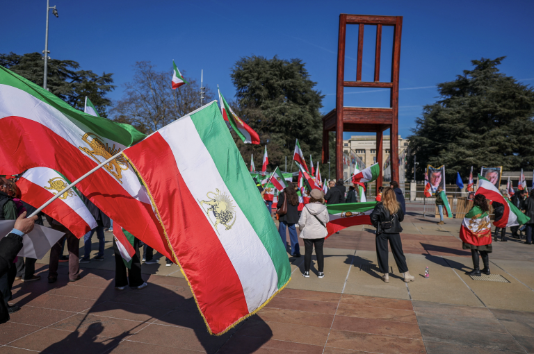 Iran warns diaspora over support for US and Israel