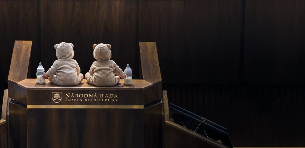 Ako byť poslankyňou aj dojčiacou matkou