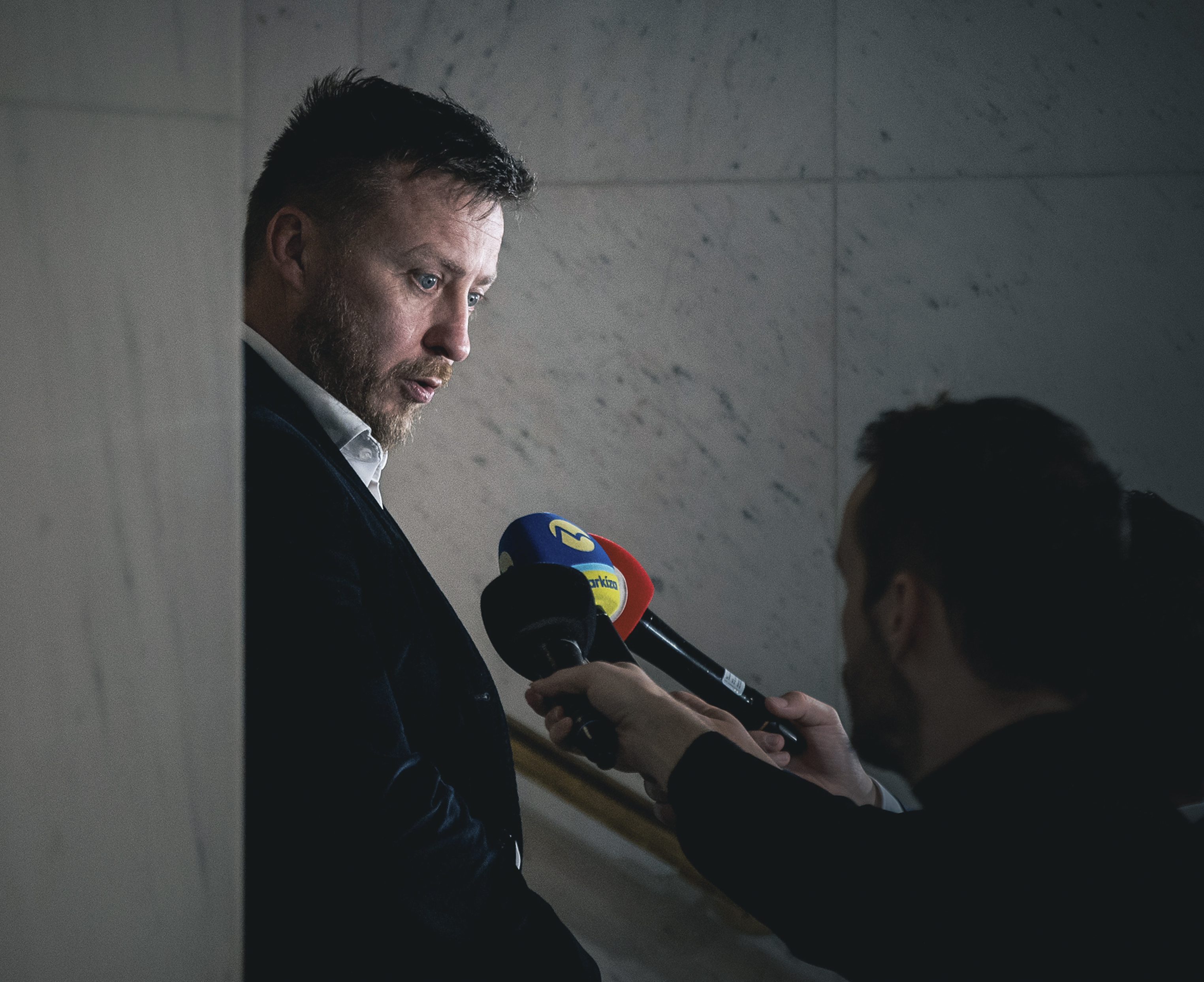 Kotlár opätovne žiada stiahnuť vakcíny. O utajovanom materiáli na vláde nediskutovali