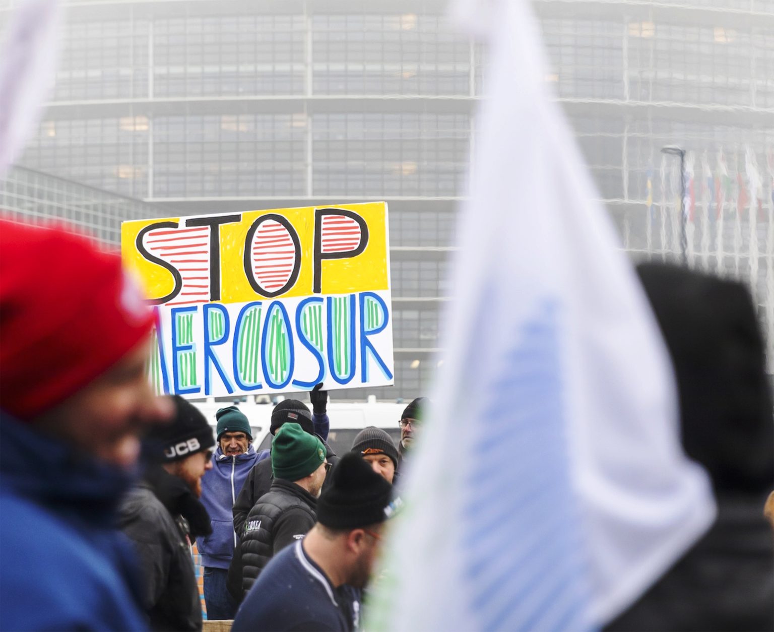 Farmers gathered in front of the European Parliament building to protest against Mercosur. Photo: Elyxandro Cegarra/Anadolu via Getty Images