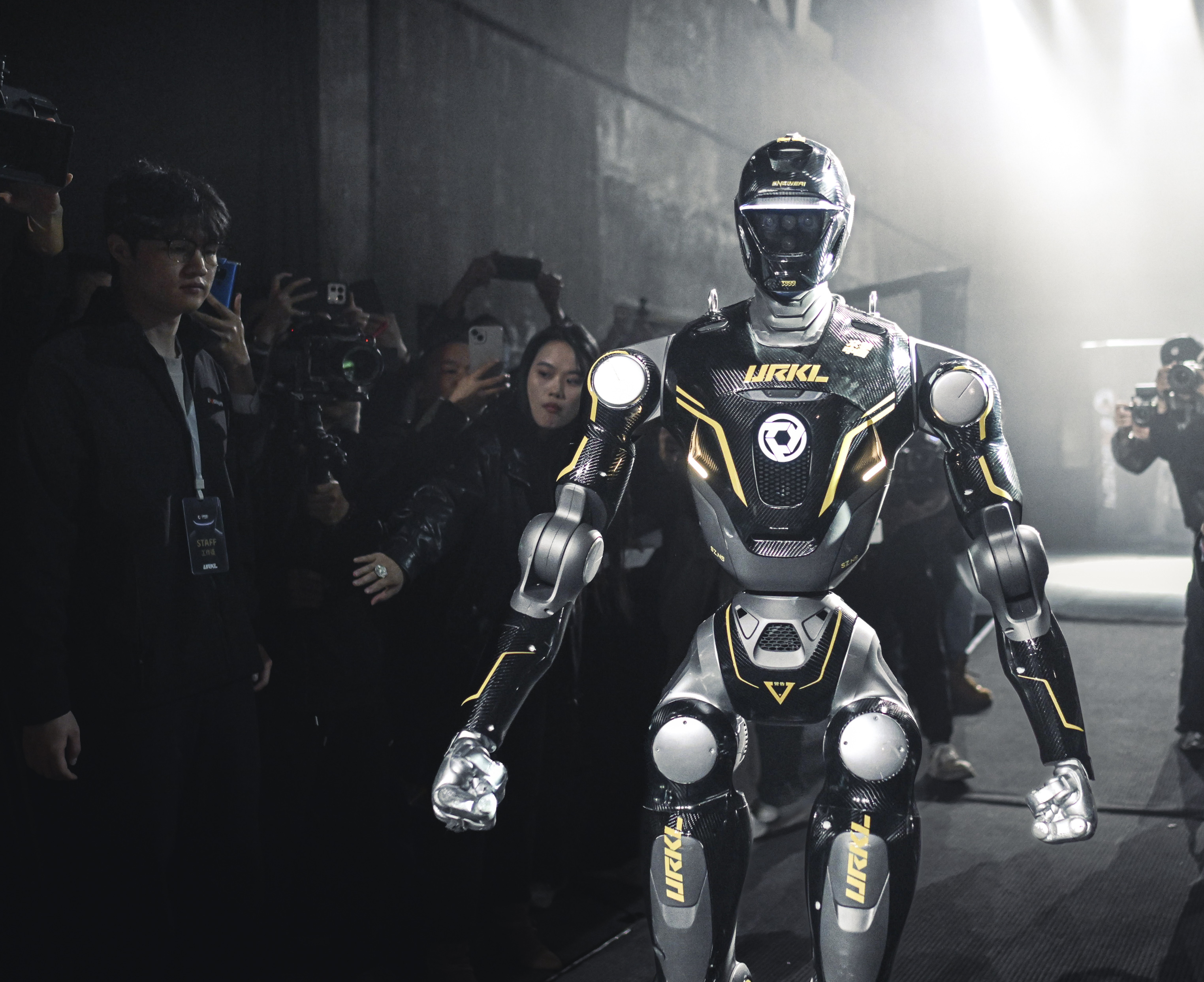 Kung Fu and dance – humanoid robots take over the Chinese New Year celebrations
