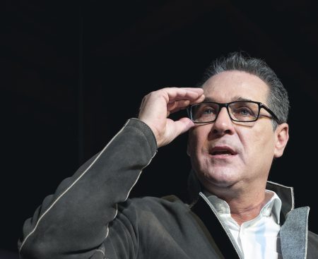 Die Epstein Files: Steve Bannon erwähnt Strache als "solid guy"