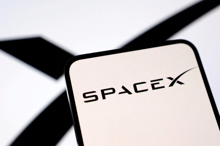 Južná Kórea vypustila piaty vojenský satelit, vyniesla ho raketa SpaceX