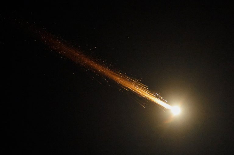 Systémy NATO zostrelili iránsku raketu pri Turecku