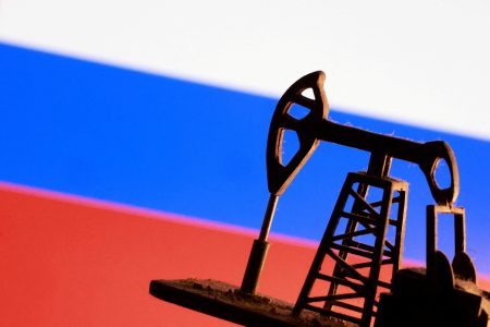 Russia boosts oil exports as US grants India waiver