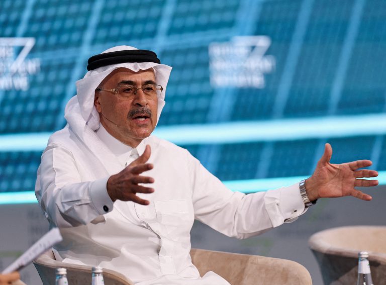 Aramco: Nastanú „katastrofické dôsledky“ pre ropu, ak sa Hormuzský prieliv neotvorí