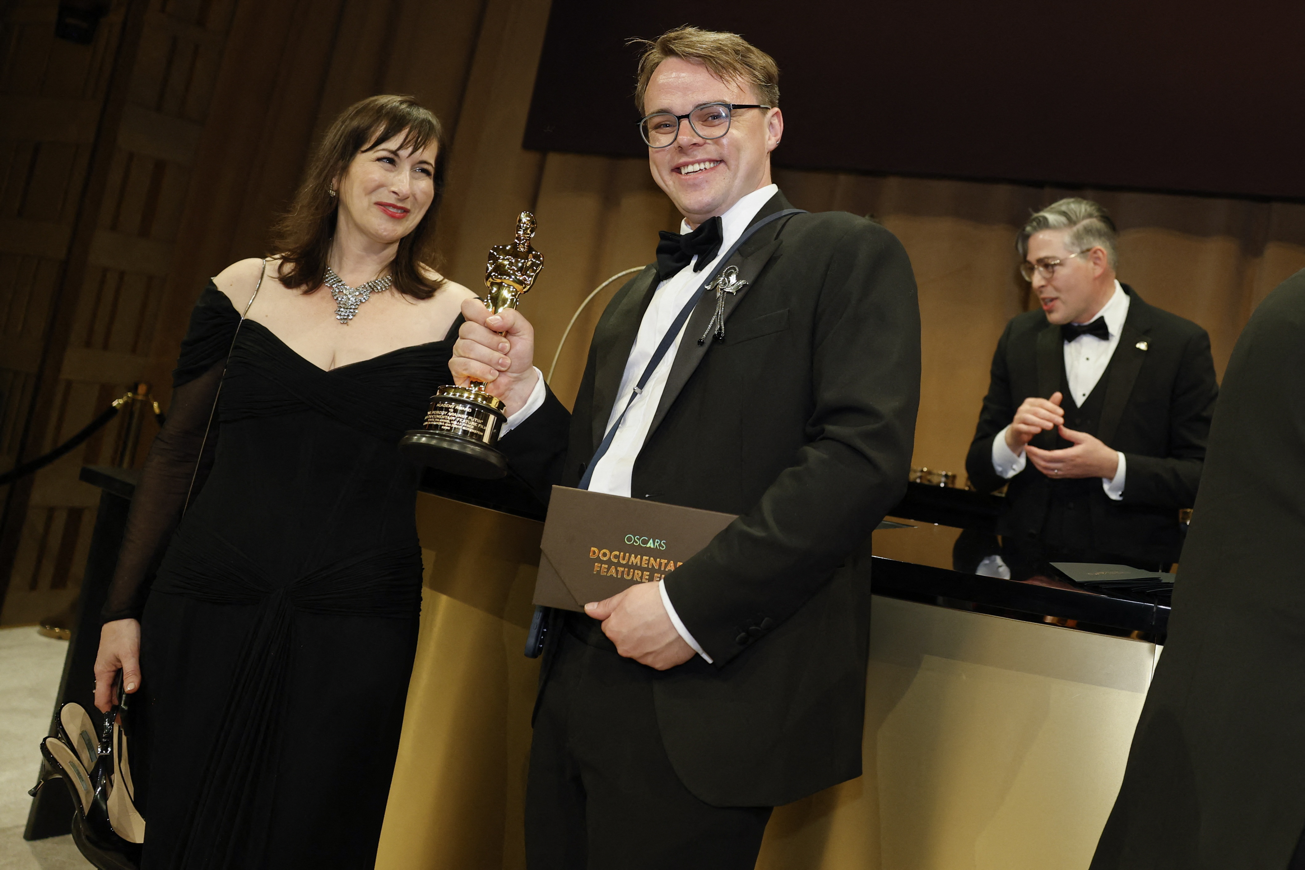Teacher who exposed Russian school propaganda wins Oscar