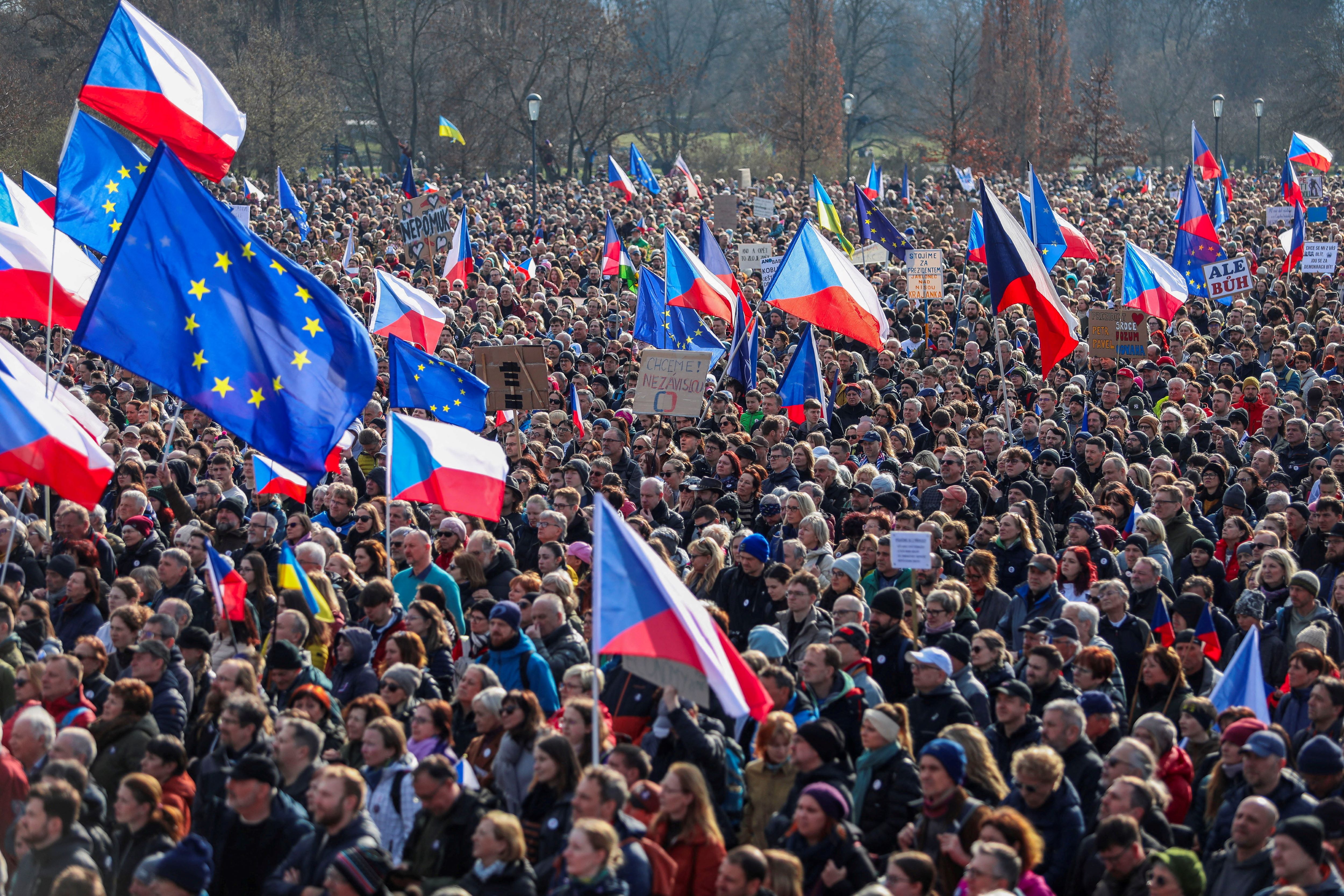 Mass protest in Prague against Babiš