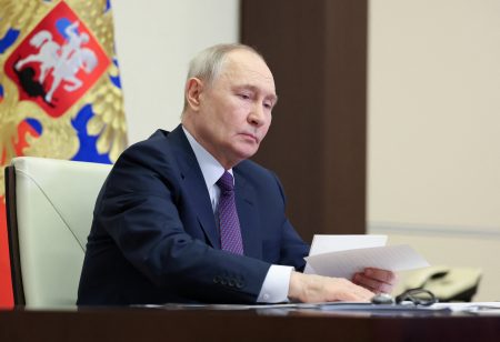 Kremlin: Putin to Meet Zelensky Only on Final Agreements