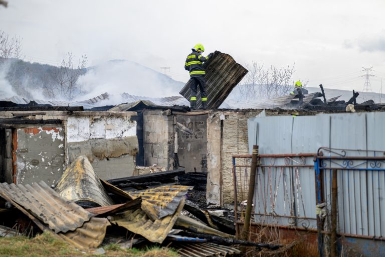 V dôsledku požiaru v Mirkovciach zomrelo druhé dieťa