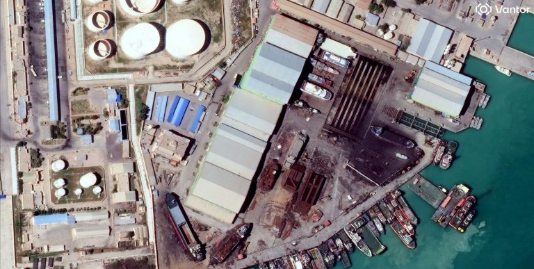 Rosatom evakuuje ľudí pre zásah pri jadrovej elektrárni v Búšehri