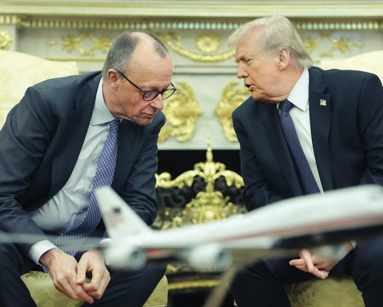 Americký prezident Trump prijíma spolkového kancelára Merza. Foto: Kay Nietfeld/Getty Images