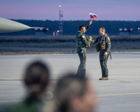 Kaliňák rokuje o zmene DCA dohody. Riešia aj prelety Američanov cez naše nebo