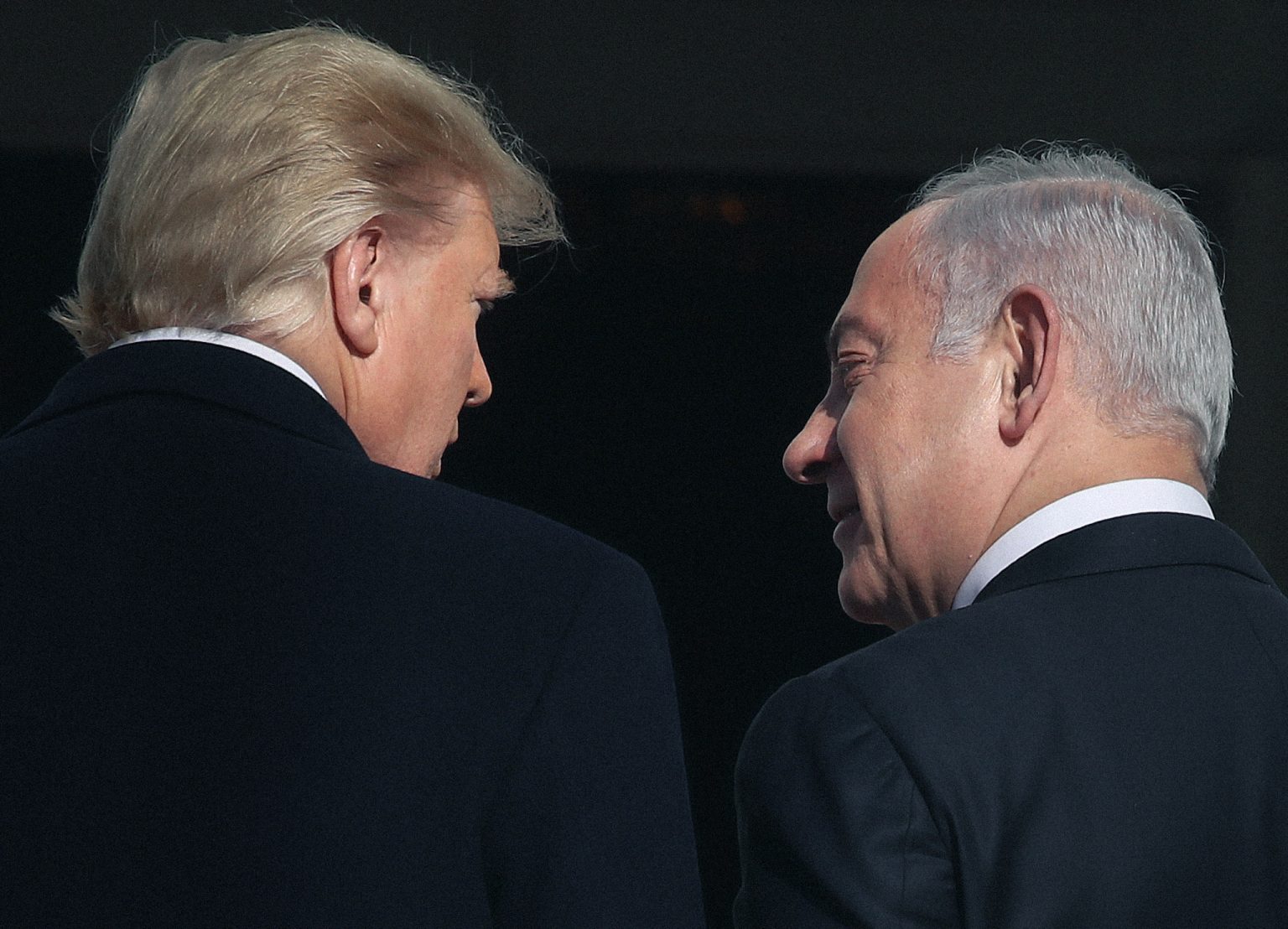 Donald Trump a Benjamin Netanjahú. Foto: Mark Wilson/Getty Images