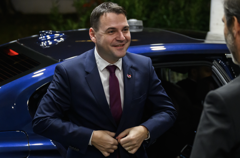 Macinka nechce, aby bol pre Družbu blokovaný balík sankcií