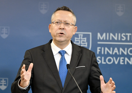 Viac investorov, nižšie sumy. Kamenický zhodnotil záujem o dlhopisy