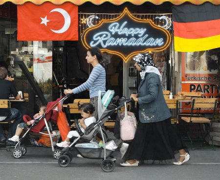 Berlin strengthens Islamist structures