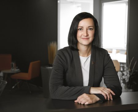 Živnostníci hromadne prechádzajú na eseročky. Pri hypotéke však narazia na problém