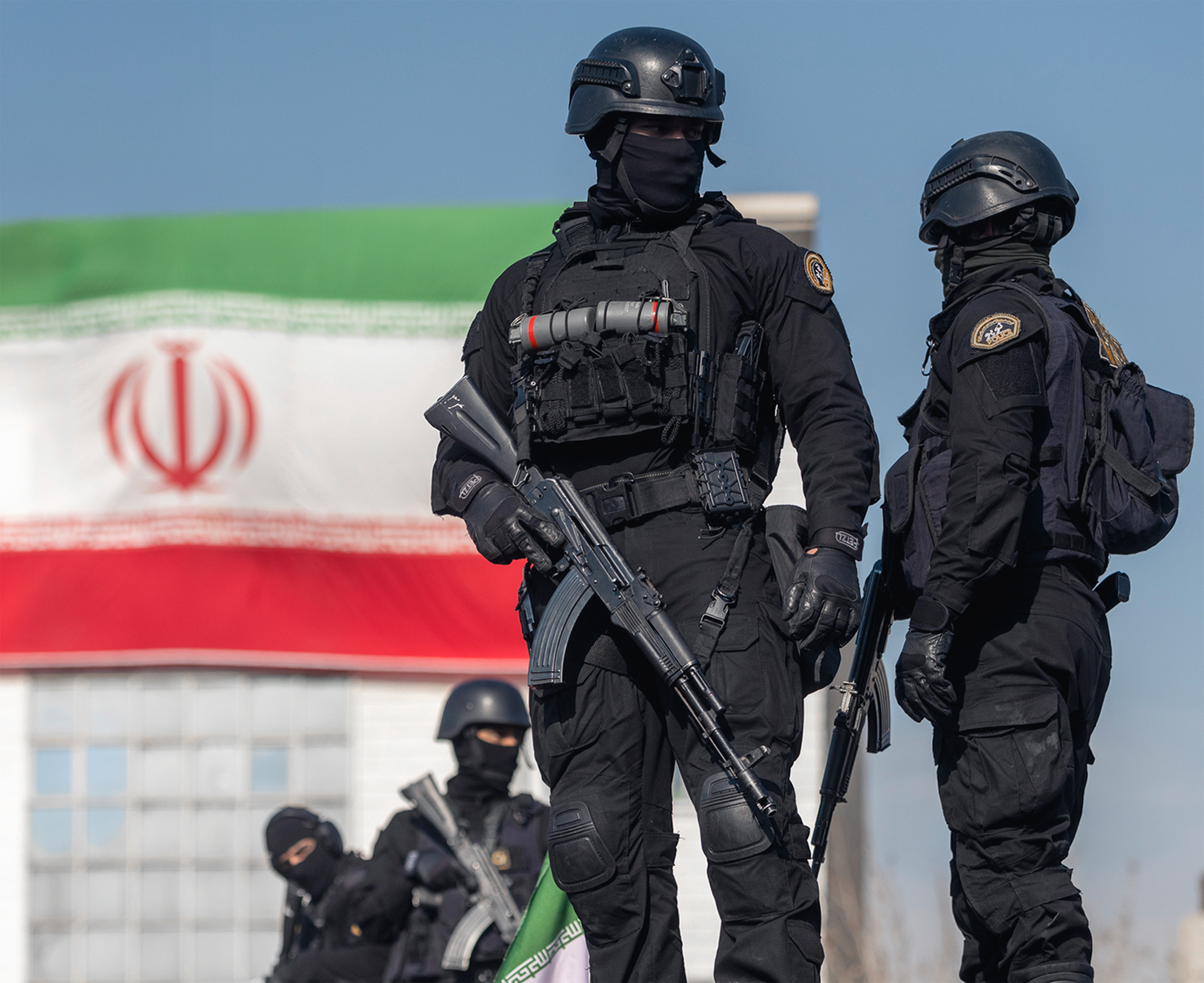 Scenarios for Iran: the Guards take control, a successor is appointed or revolution breaks out