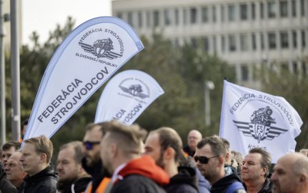 Rušňovodiči proti Rážovi: Nechceme nehody vyšetrovať, ale predchádzať im