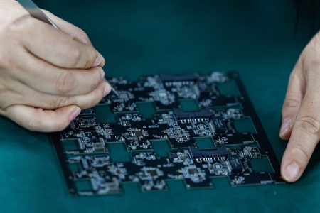 China links e-commerce to global markets