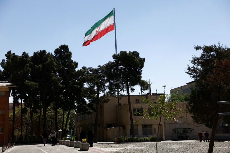Irán s pomocou Číny sledoval americké základne, píše Financial Times
