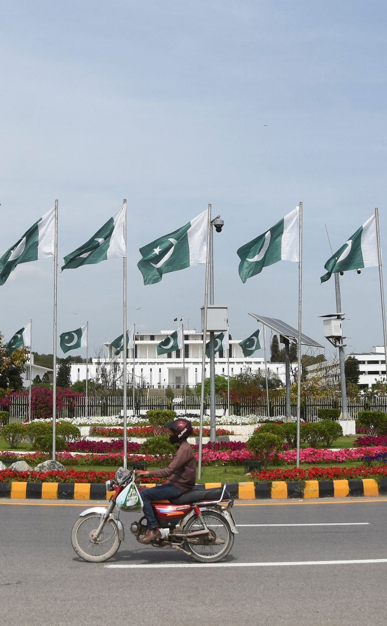 Pakistan Pushes Iran to Join Nuclear Talks with Washington