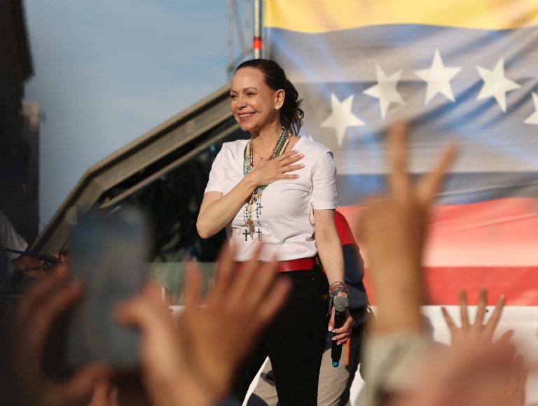 Machadová tlačí na voľby. Venezuela podľa nej smeruje k anarchii