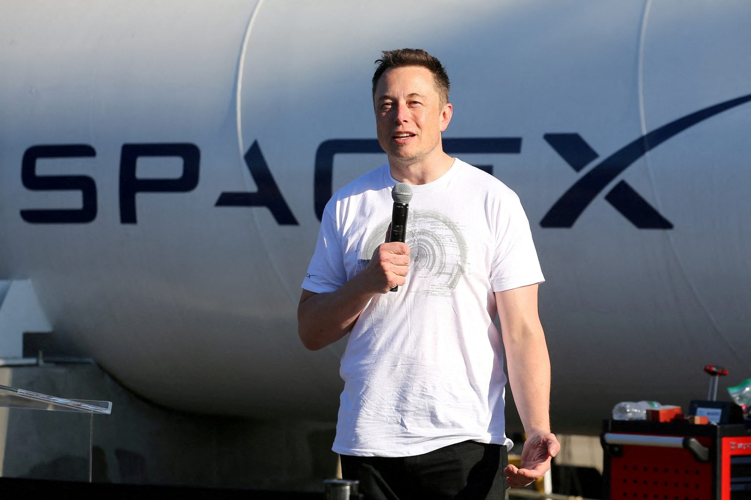Elon Musk’s SpaceX ambitions are testing how far investors will follow vision over fundamentals. Photo: Reuters/Mike Blake/File Photo