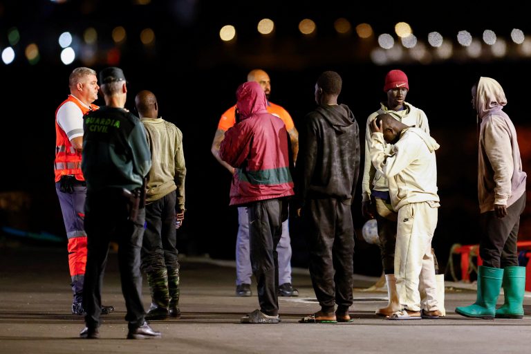 Taliansko odmení právnikov, ktorí presvedčia migrantov vrátiť sa