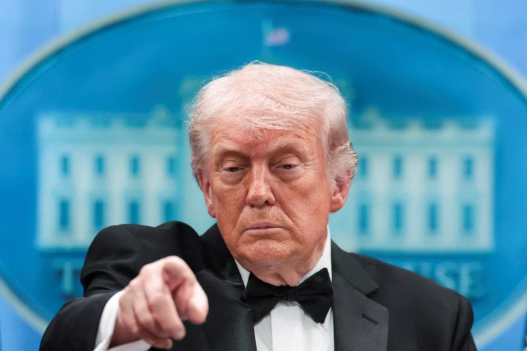 Trump Says Iran Can Approach US for Talks on Ending Conflict