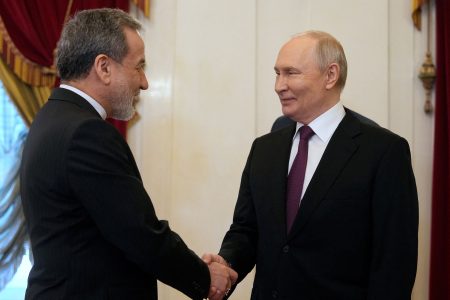 Putin uistil Irán o podpore, chce rýchly mier