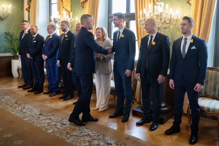 Samosprávy a prezident sa zhodli, že dlhovú brzdu treba upraviť