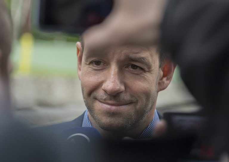 Francúzske úrady preverujú vily exsmeráka Stromčeka