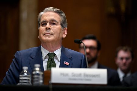 US Grants 30-Day Extension for Oil Sanctions Waivers