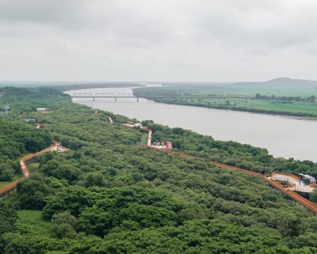 Russia and North Korea Deepen Ties and Restrict China’s Sea Access