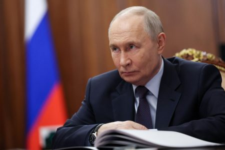 Russia and Ukraine Trade Blame Over Easter Ceasefire