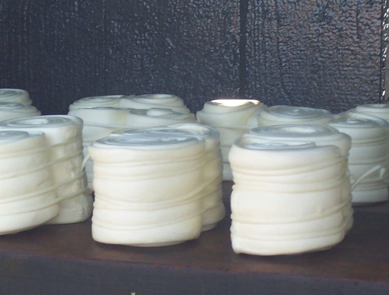 Mliekari varujú, že Slovensko môže prísť o parenice aj korbáčiky