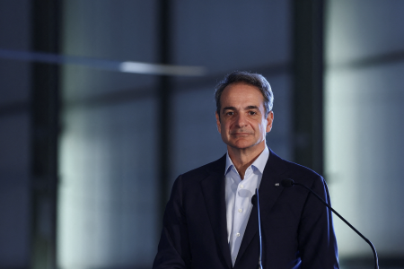 Subsidy fraud puts pressure on Greek PM to reshuffle cabinet