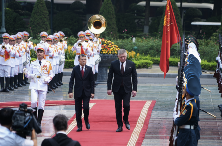 Fico avizoval záujem o leteckú linku Bratislava – Vietnam