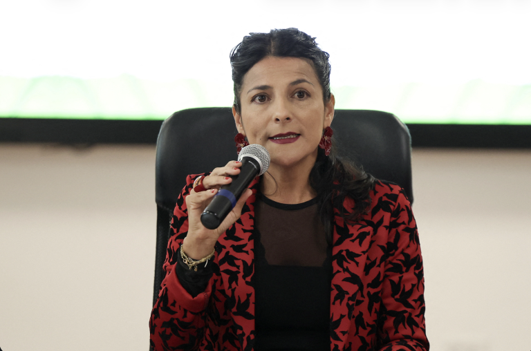 Colombia to Cut Population of Escobar Hippos