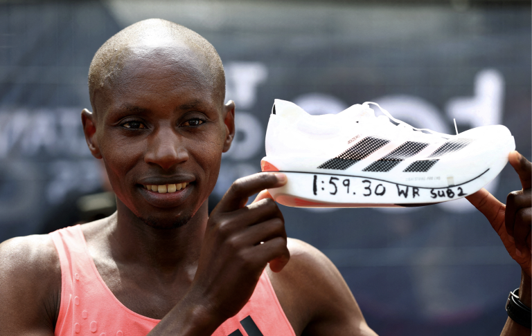 Kenyan Sawe Becomes First to Run Official Sub-Two-Hour Marathon