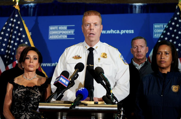 Na večeri pre novinárov s Trumpom došlo k streľbe