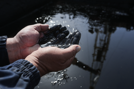 Russia's Oil Exports Prove Resilient Against Drone Attacks