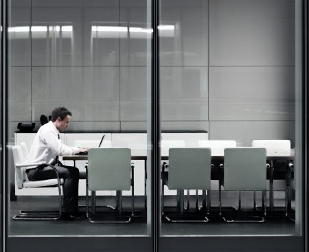 Slovensko nezaostáva len v číslach. Podnikom chýbajú ľudia pripravení na výzvy trhu